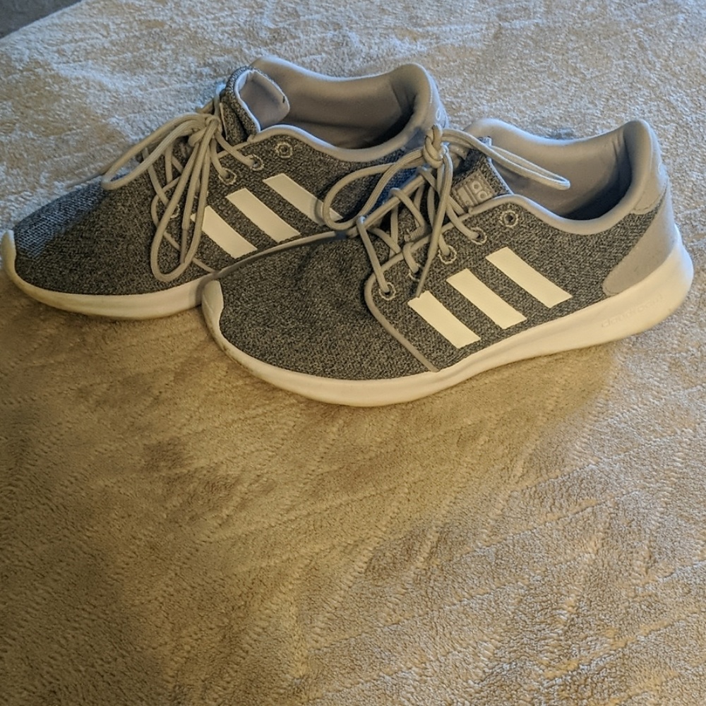 Adidas cloudfoam sneakers